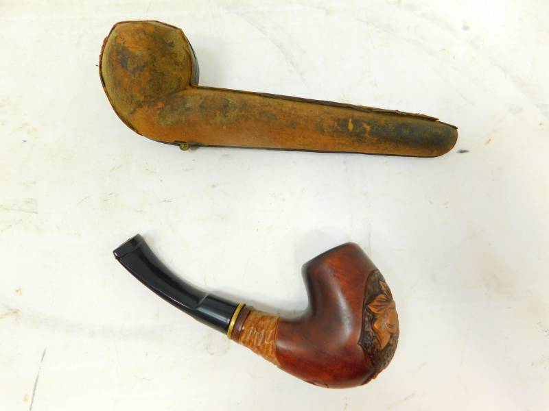 lot 95 image: Two Wooden Pipes