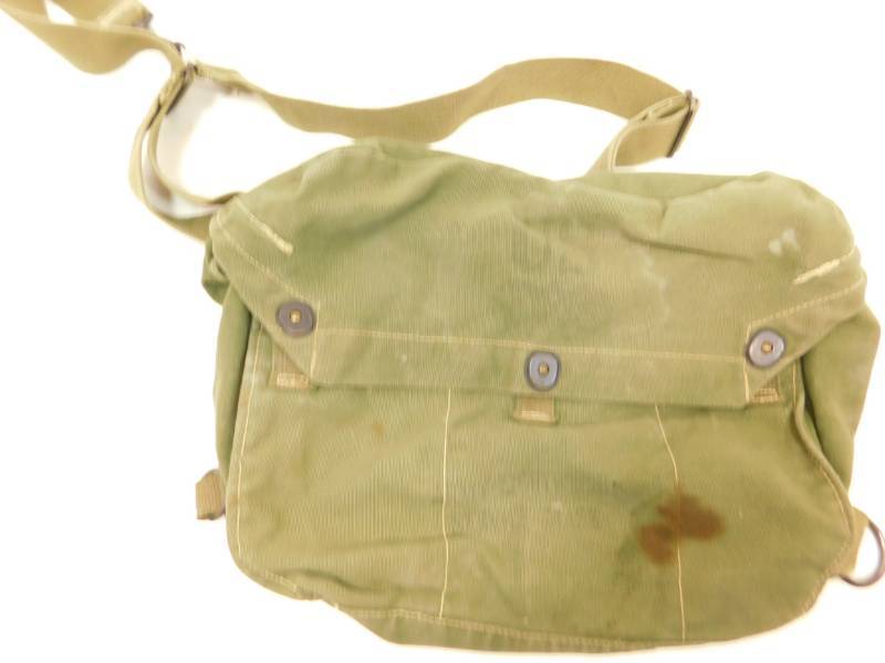 lot 57 image: U S Army Lightweight Service Gas Mask Carry Bag From WW ii
