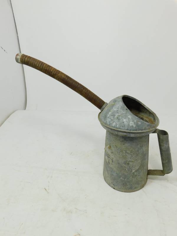 lot 111 image: Oil Dispenser Container