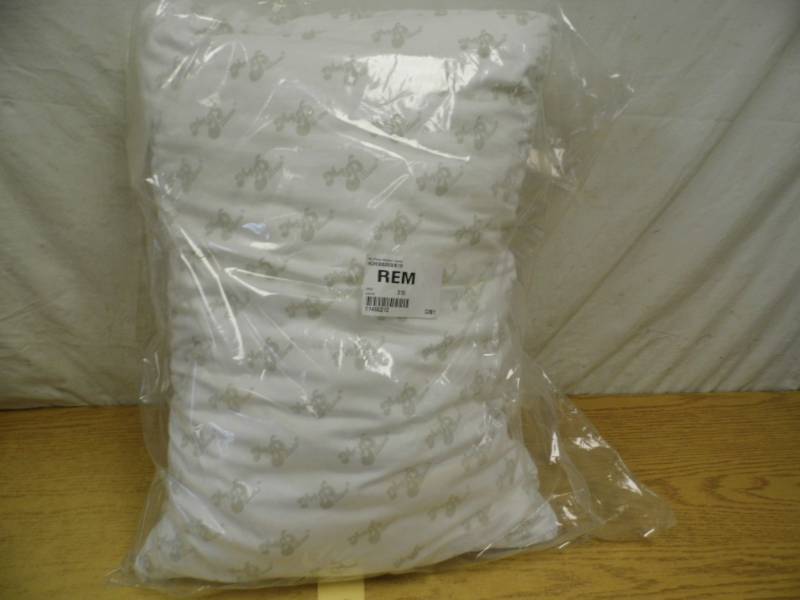 lot 13 image: My Pillow