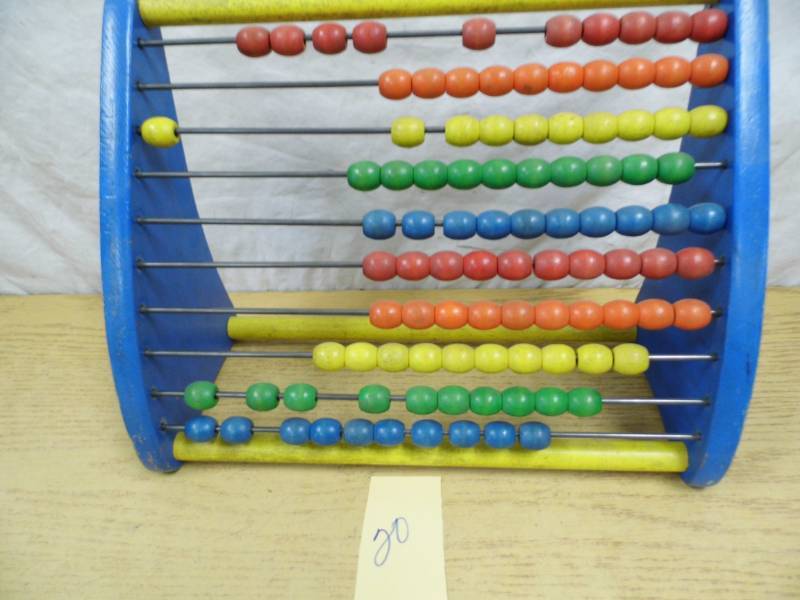 lot 20 image: Playskool Abacus