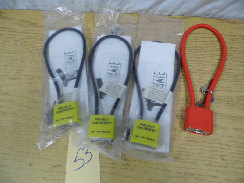 lot 53 image: Gun Locks