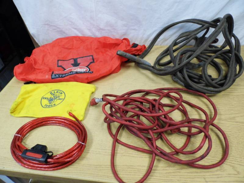 lot 59 image: Extension Cords - Jumper Cables