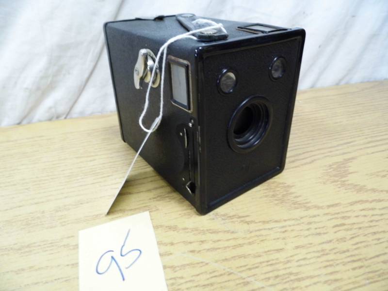 lot 95 image: AgFa B-2 Cadet Camera