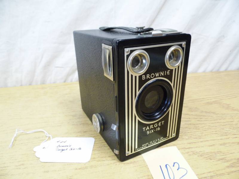 lot 103 image: Brownie Target Six-16 Camera