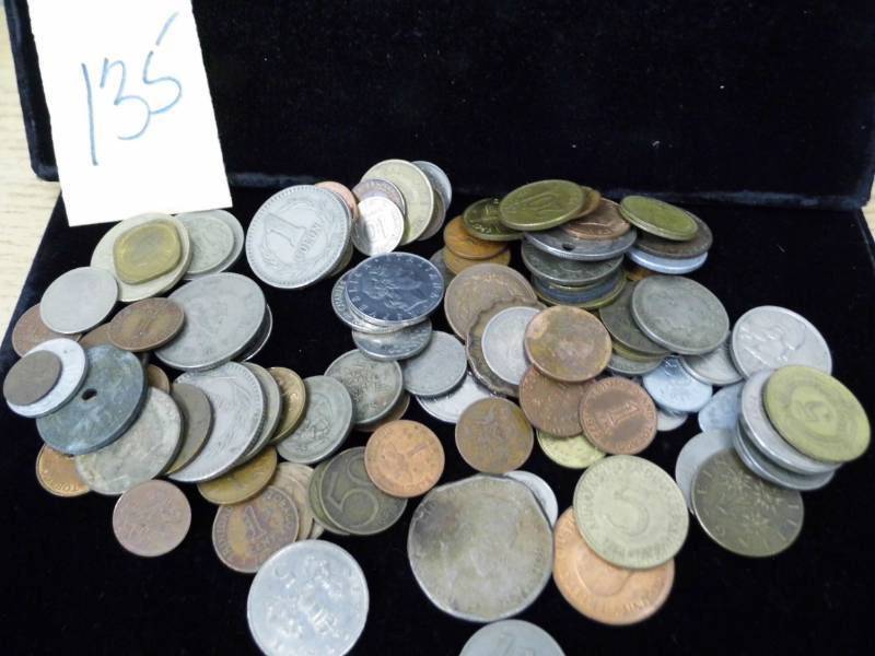 lot 135 image: 100 Assorted Foreign Coins