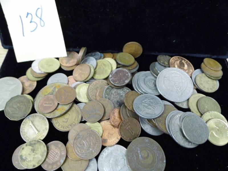 lot 138 image: 100 Assorted Foreign Coins