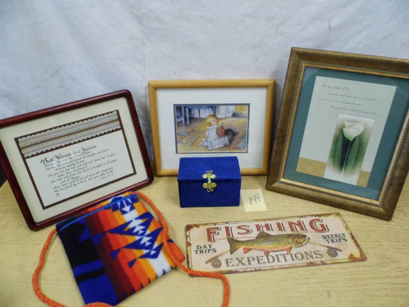 lot 144 image: Dcor