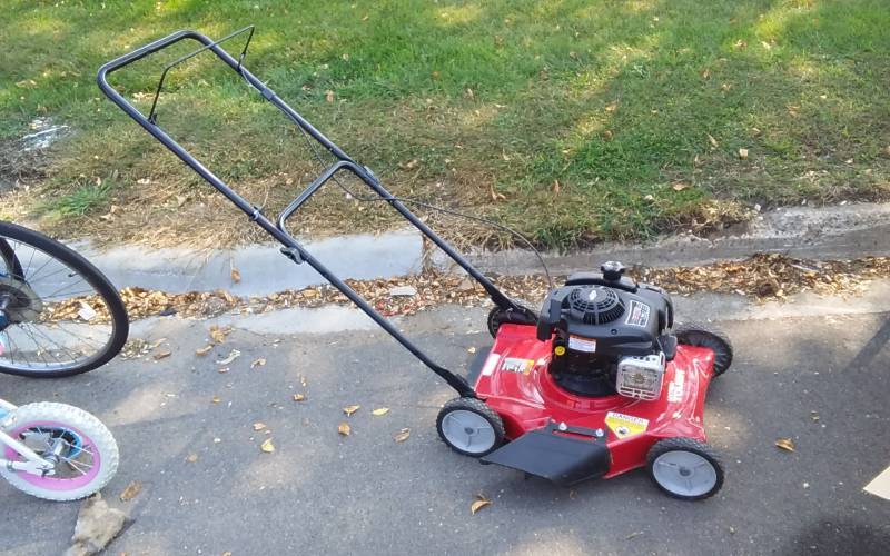 Briggs & stratton 300e lawn mower sale