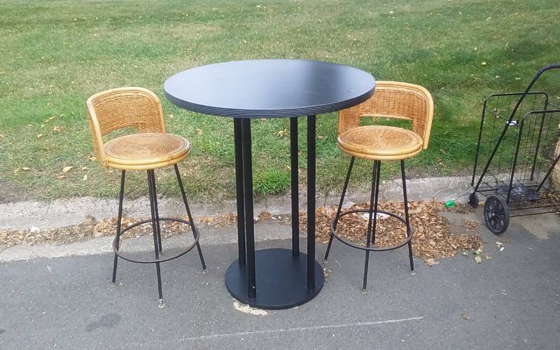 lot 16 image: 2-Wicker Bar Stools With Tall Round Table