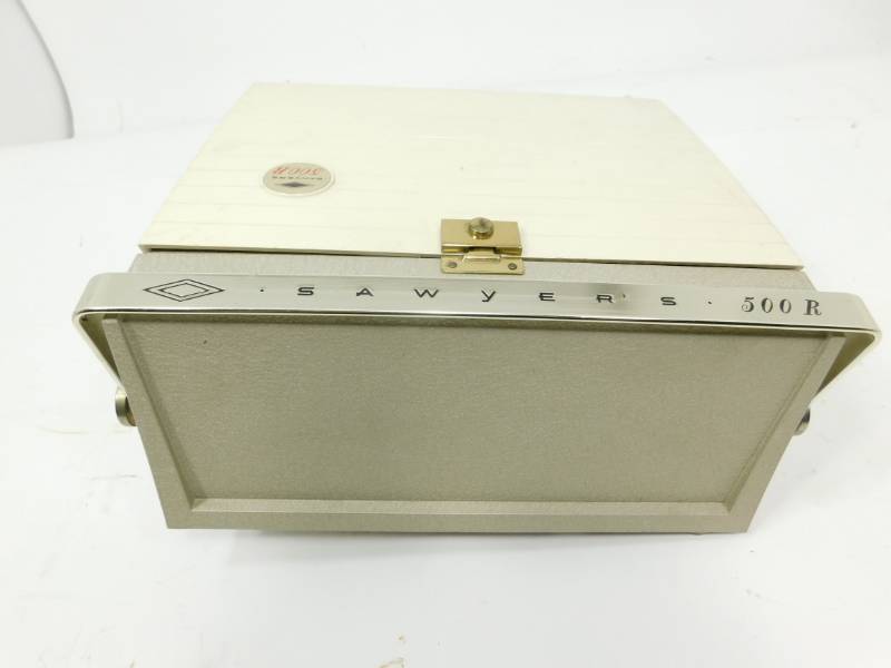 lot 64 image: Vintage Sawyers 500S Slide Projector