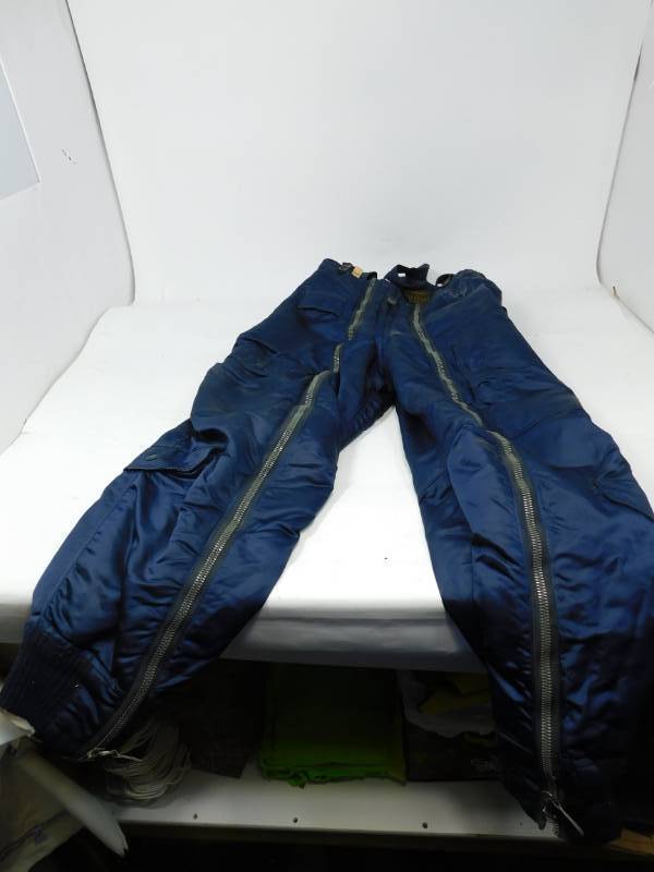lot 76 image: Vintage Military Trousers Flying Intermediate-Type A-11C