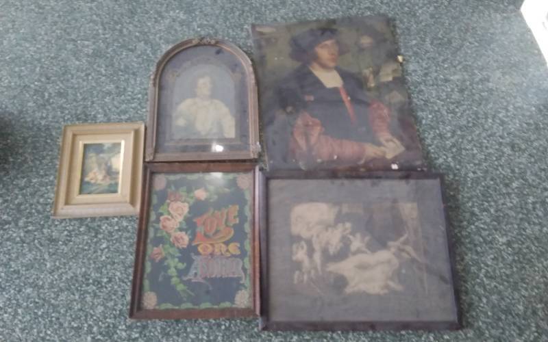 lot 51 image: Lot Of Assorted Vintage Pictures