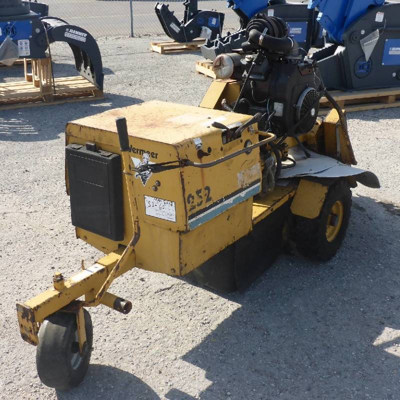 Vermeer Model SC252 Power Stump Grinder