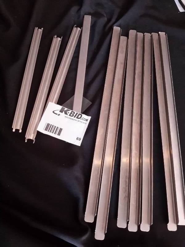lot 69 image: Hotel Pan Rack Slides