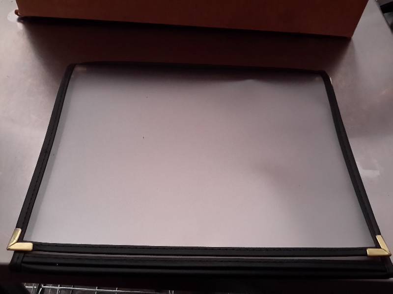 lot 84 image: 20, 3 section (6 sides), menu sleeves