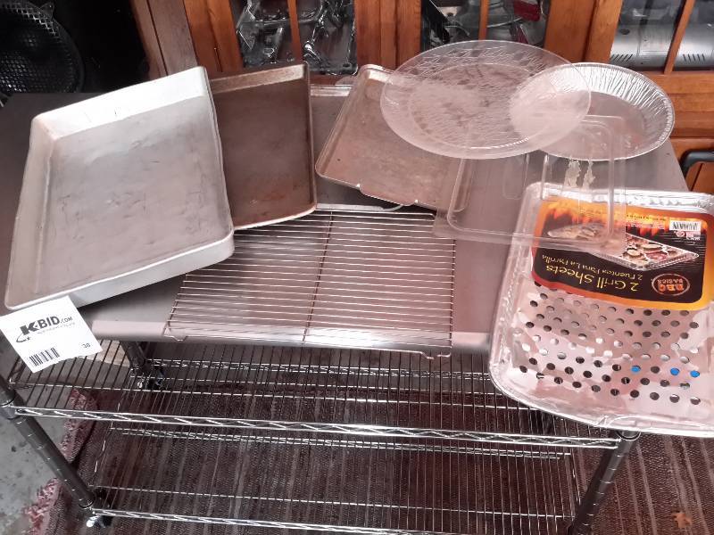 lot 38 image: Sheet pans and cooling racks as pictured