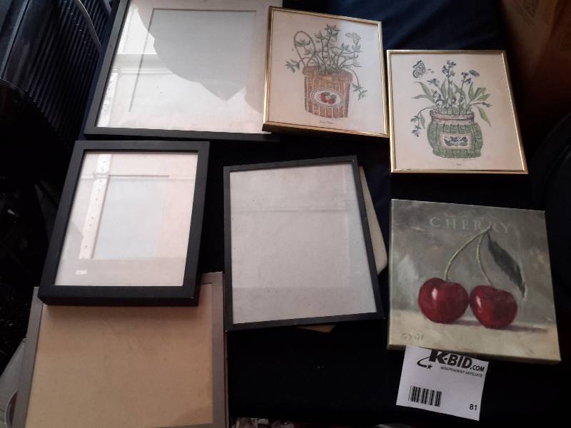 lot 81 image: Misc. Pictures and frames as pictured