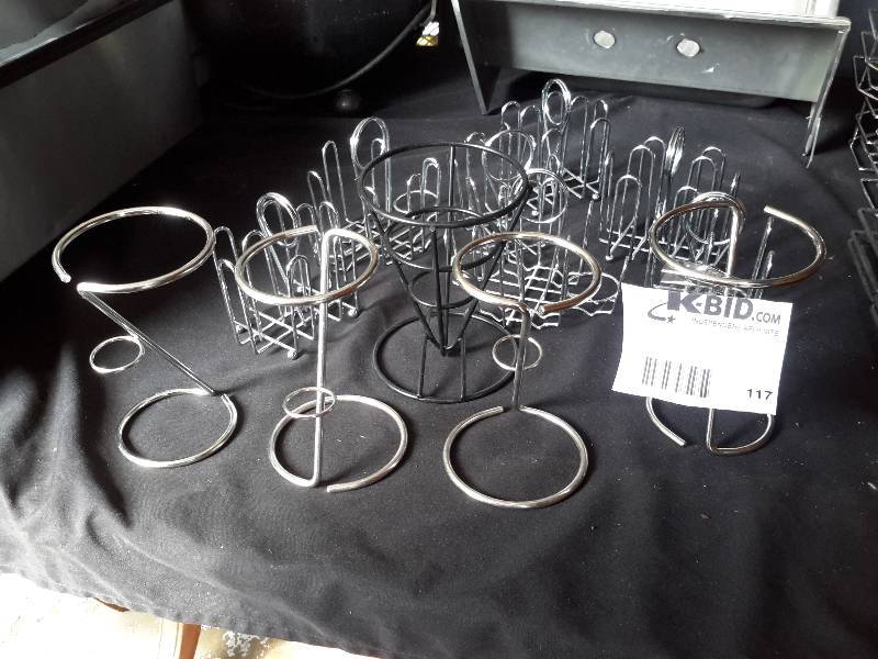 lot 117 image: Lot of heavy Wire bottle holders and napkin holders