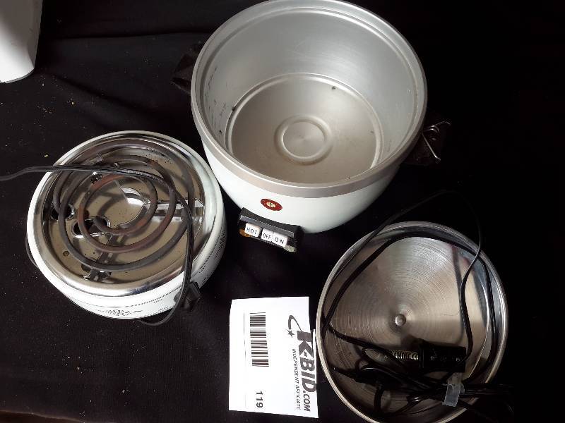 lot 119 image: Electric TABLE RANGE and Electric Crock Pot with cover