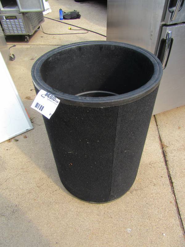 lot 87 image: Large carpet covered, insulated, beverage cooler with drain