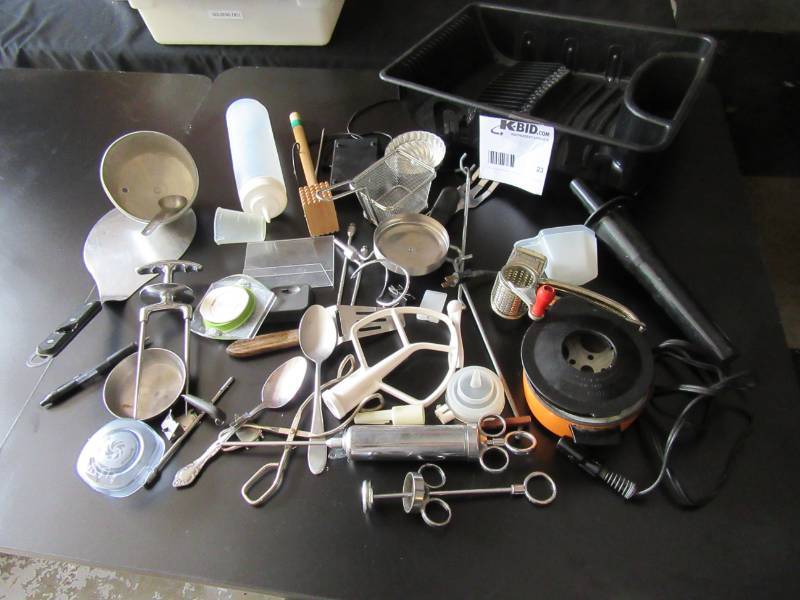 lot 23 image: Large lot of Misc. Kitchen utensils as pictured