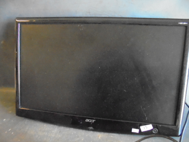 lot 13 image: Computer Monitor