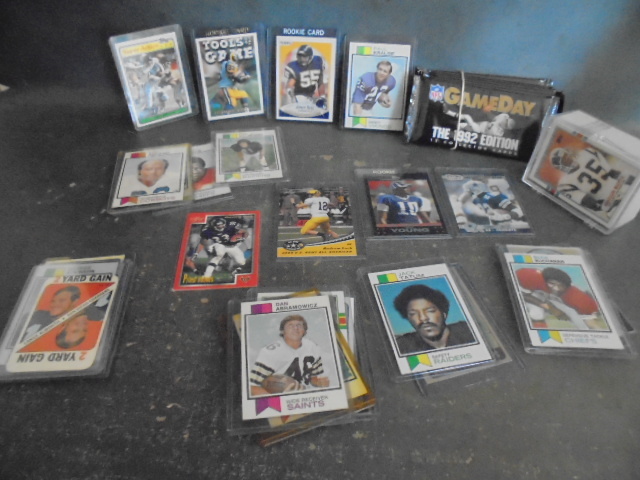 lot 52 image: Football Cards with Vintage Rookies and Unopened Card Packs