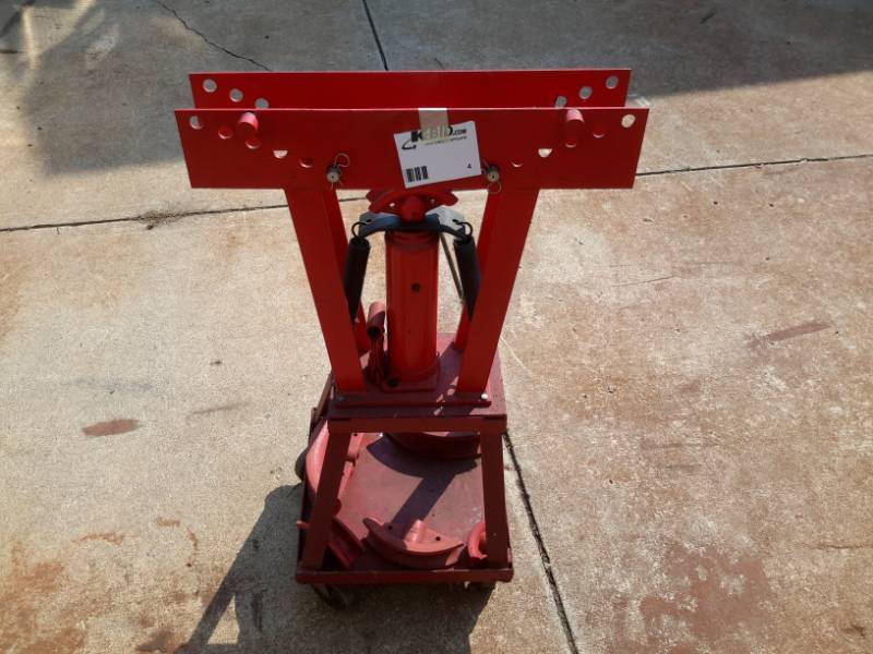 lot 4 image: 12 Ton Hydraulic Pipe Bender