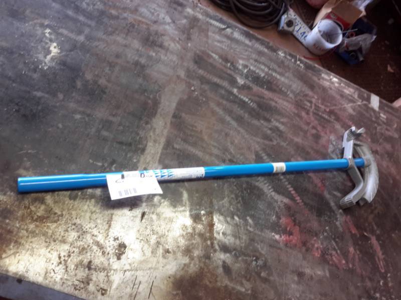 lot 75 image: Ideal Conduit Bender