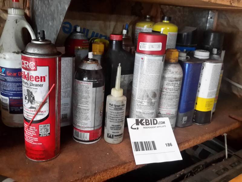 lot 186 image: Lot of Cleaners, Oil, and More