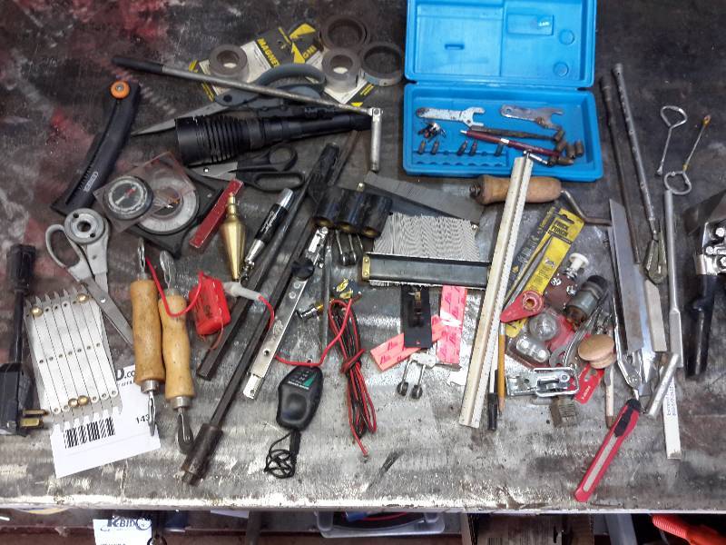 lot 143 image: Miscellaneous Lot of Tools, Parts and More