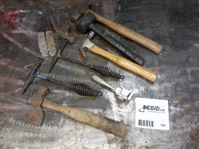 lot 128 image: Chipping Hammers, Hammers and Mallets