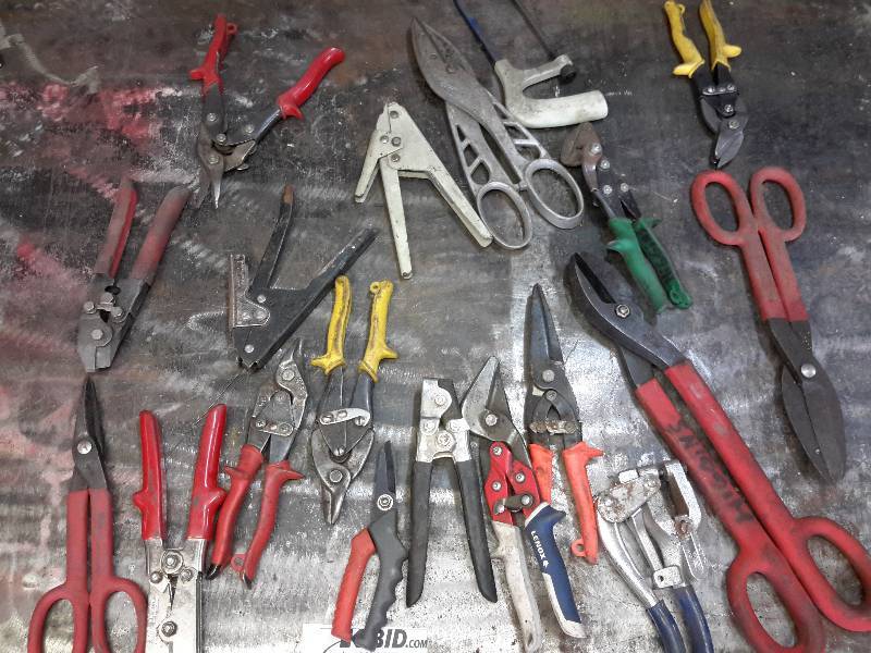 lot 129 image: Large Lot of Snips and More, Please See Close-Ups