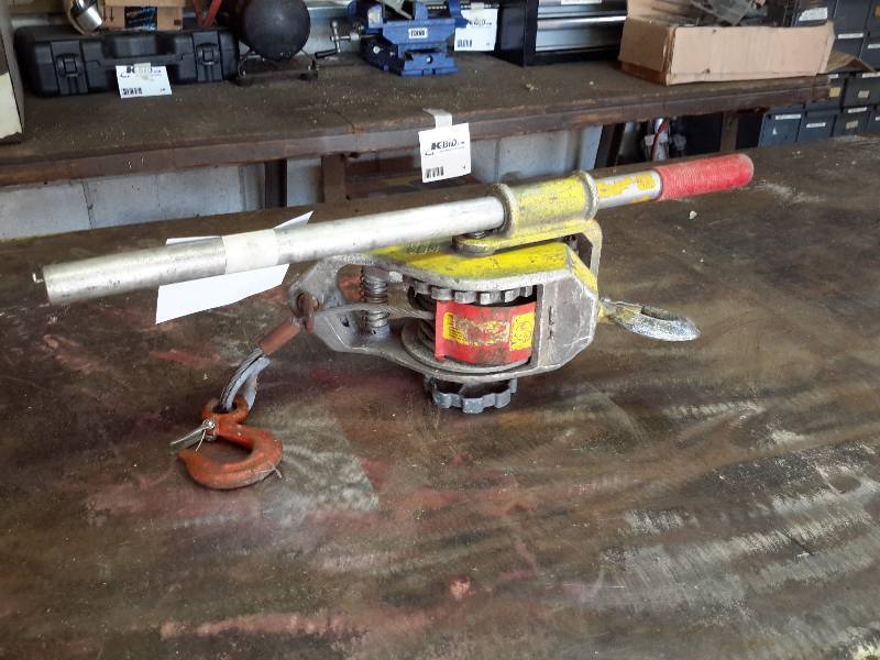 lot 38 image: Wire Rope Puller