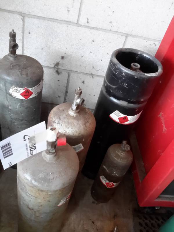 lot 115 image: Various Tanks of Acetylene, Dissolved