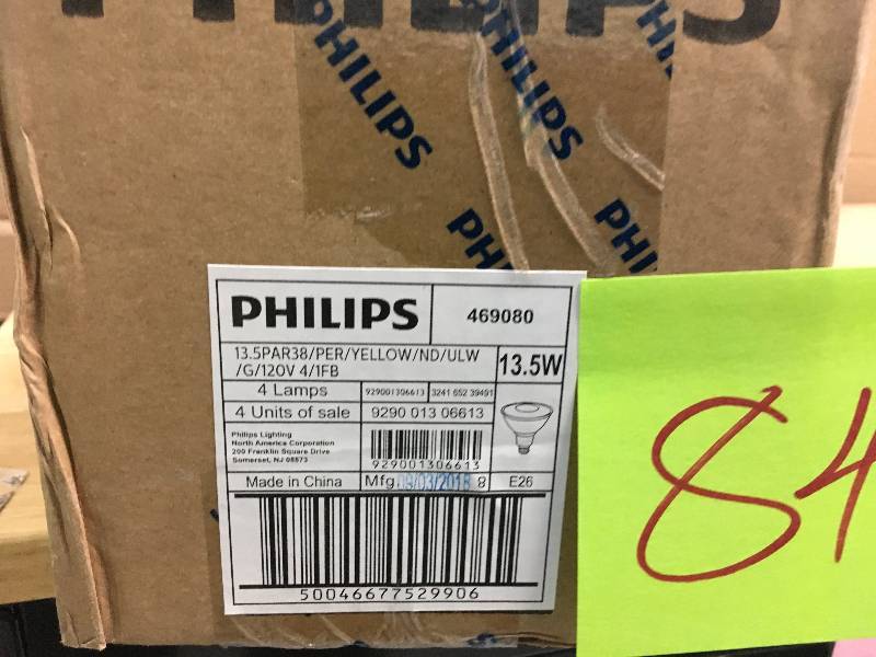 Set of 4 Phillips 90-Watt PAR38 Halogen IndoorOutdoor Flood Light Bulb New