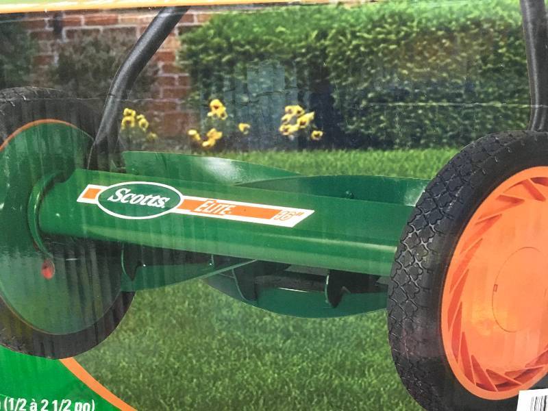 Scotts Scotts 16 in. Manual Walk Behind Push Reel Lawn Mower Model#  415-16S