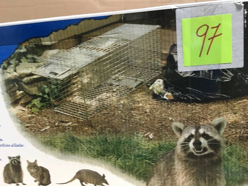 Havahart 1079 Large 1-Door Humane Animal Trap for Raccoons, Cats, Groundhogs, Opossums new