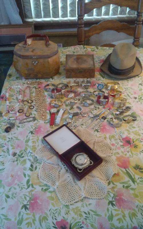 lot 41 image: Lot Of Assorted Watches & Jewelry, Jewelry Boxes, Fancy Hand Bag, Old Hat, Misc