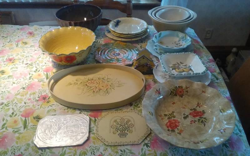 lot 44 image: Large Lot Of Dishware Nesting Bowls, Serving Bowls, Trays, Trivets, More