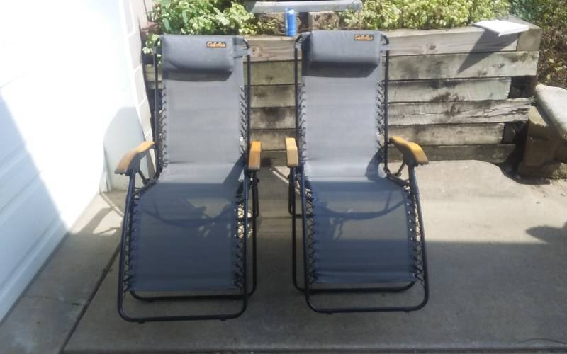lot 103 image: 2-Cabelas Zero Gravity Chairs