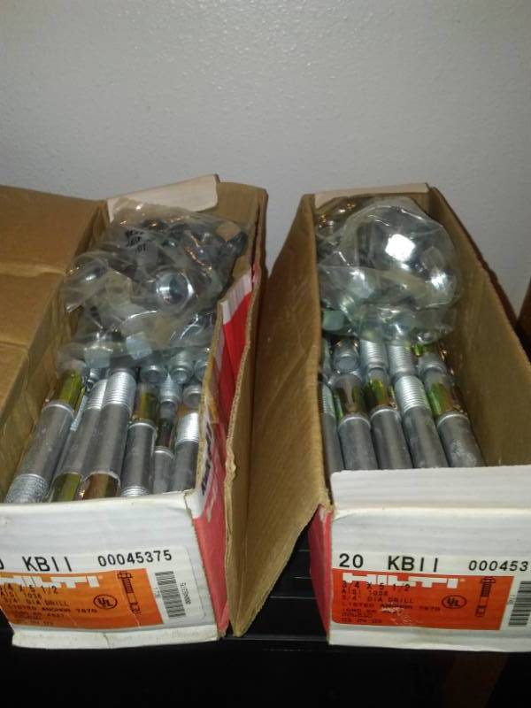 lot 12 image: 2 Hilti Kwik Bolt II, model 45375,