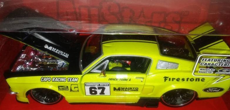 lot 22 image: Maisto 1967 Mustang GT 124 scal