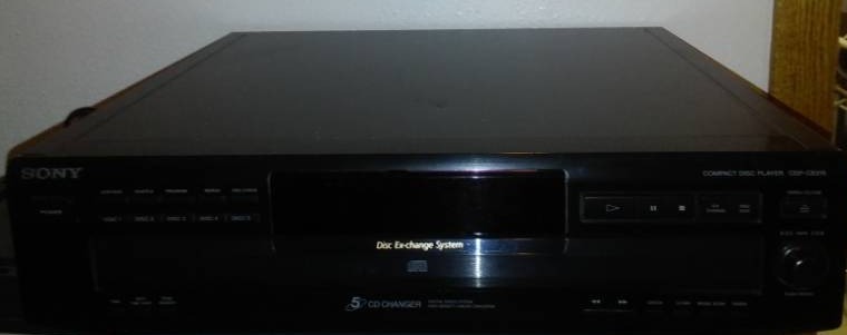 lot 41 image: Sony Disk Changer (Cd)