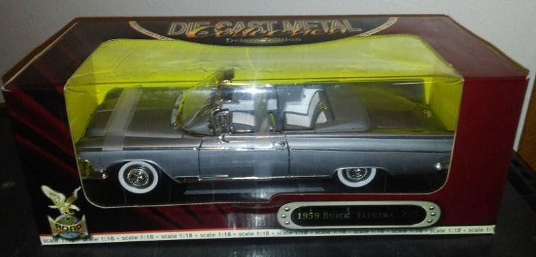 lot 58 image: 1959 Buick Electra 225, 118 scale