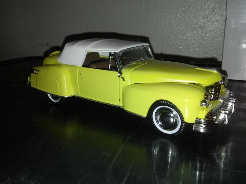 lot 63 image: 1948 Lincoln Continental, 132 Scale