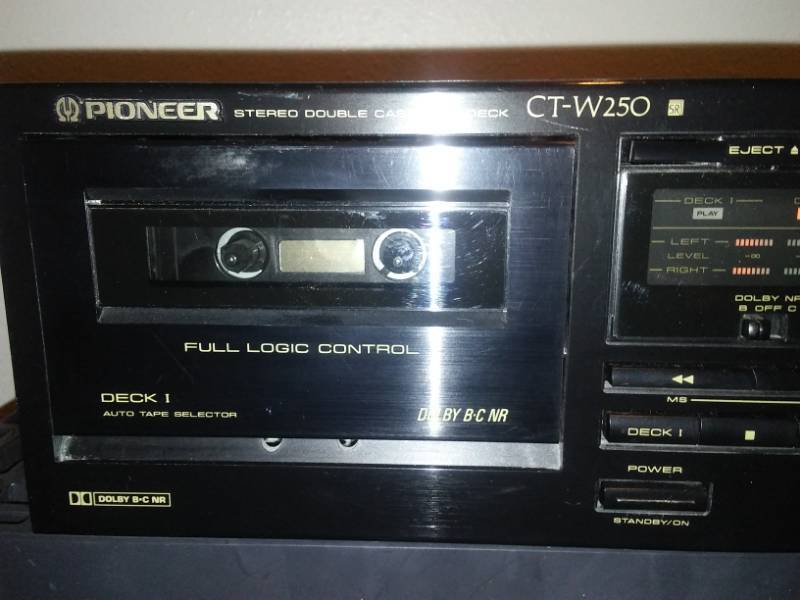 lot 77 image: Pioneer model CT - W250 dual cassette deck