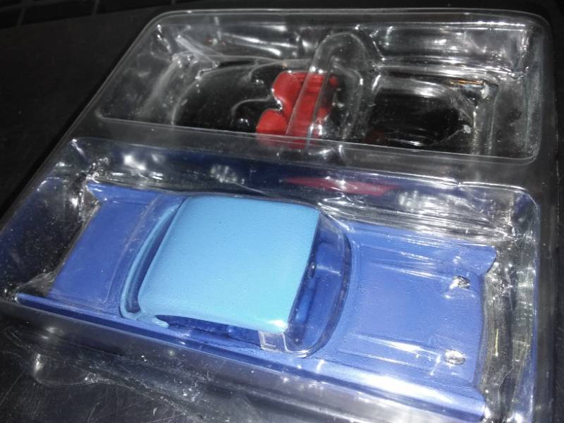 lot 93 image: 1957 Chevy and 1956 Corvette. 2 diecast metal, 143 scale.