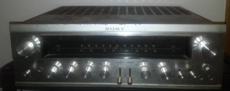 lot 120 image: Sony Receiver,  Model STR-7065.